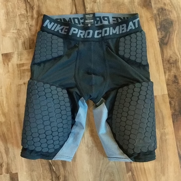 Nike Pro Combat Hyperstrong on Sale, UP TO 60% OFF | www.bravoplaya.com